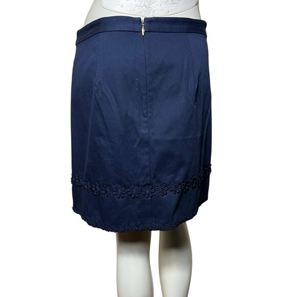 Draper James Navy Cotton Pencil Skirt with Floral Lace Applique - Size 8 - Picture 3 of 8